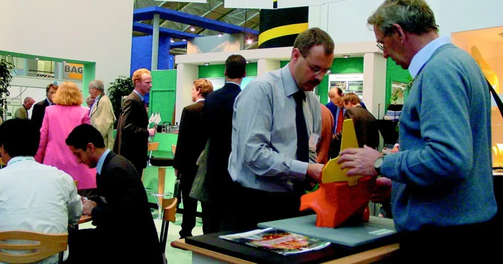 VOSTA LMGs Klass Wijma, who led the design team for the companys third generation cutterhead, shows cutterhead teeth at Europort 2003.