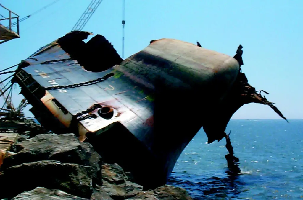 Titan are known for an innovative approach to wreck removal, here Coral Bulker is rolled out of the water section by section.