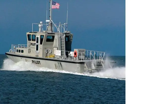 00_40845_The_new_pilot_boat_for_Umm_Qasr_exceeded_its_design_speed_by_33