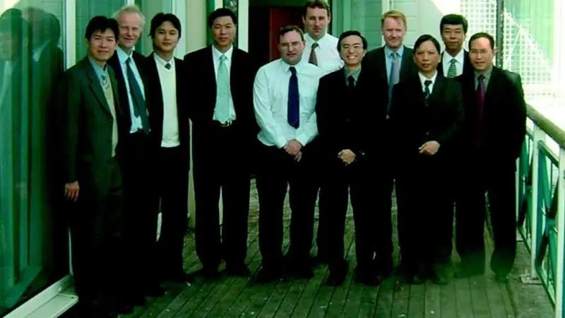 Members of the Chinese delegation with colleagues at ABP Mer.