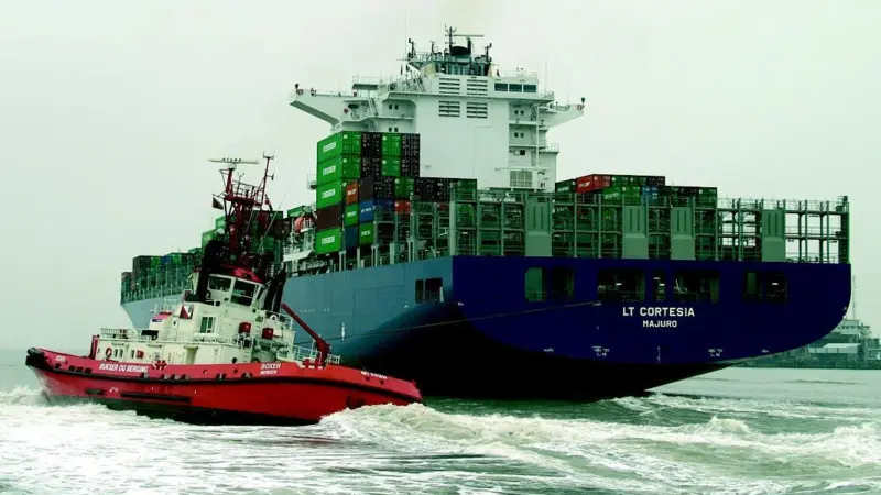 The escort tug Boxer is put through its paces on the Medway.