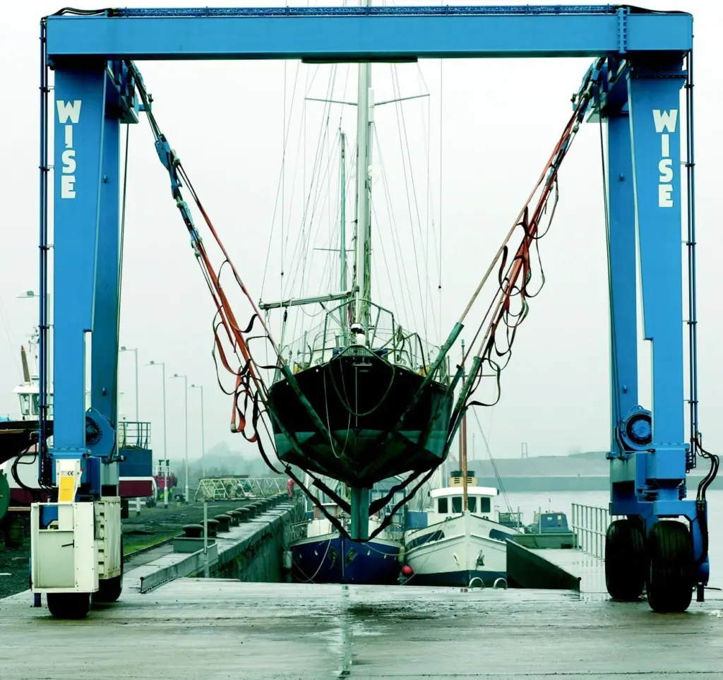 The largest boat hoist in Scotland is a key feature of the new commercial boatyard.