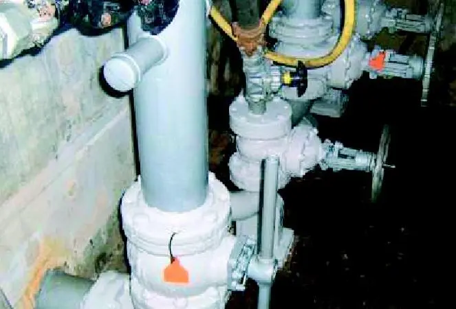 A completed chamber at Dubai Dry Docks. The tags enable Enviropeel to maintain a complete database of all applications, with full data linked to each tag.