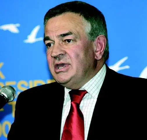UK Energy Minister Malcolm Wicks has extended the existing principles of onshore electricity transmission to offshore.