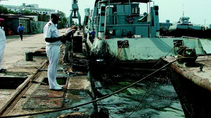 The Tasman Spirit was leaking oil in close proximity to beaches and a population centre.
