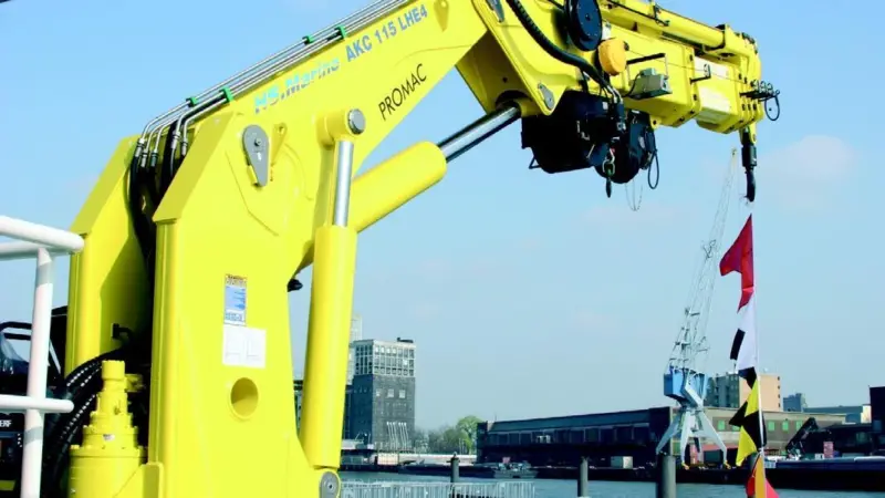 The HRM deck crane is rated at 80 ton/metre and has four telescopic jib sections.