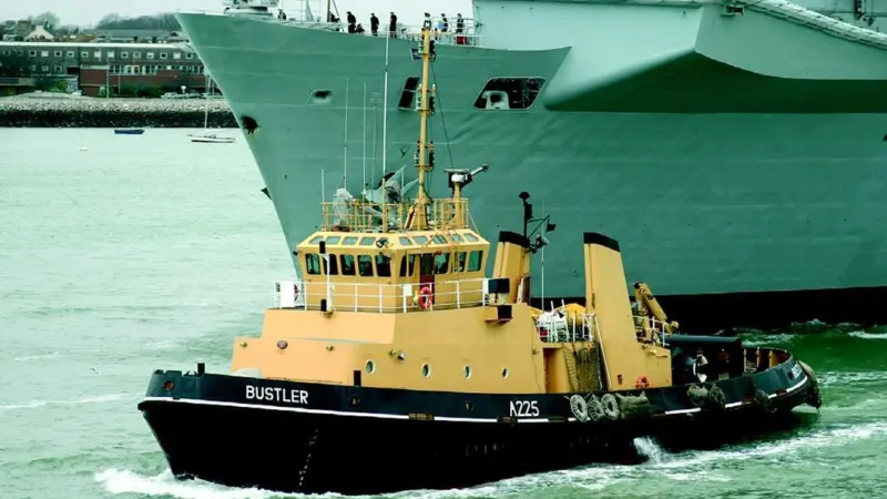 Towage and other marine services will be updated under a new MOD contract with Serco.