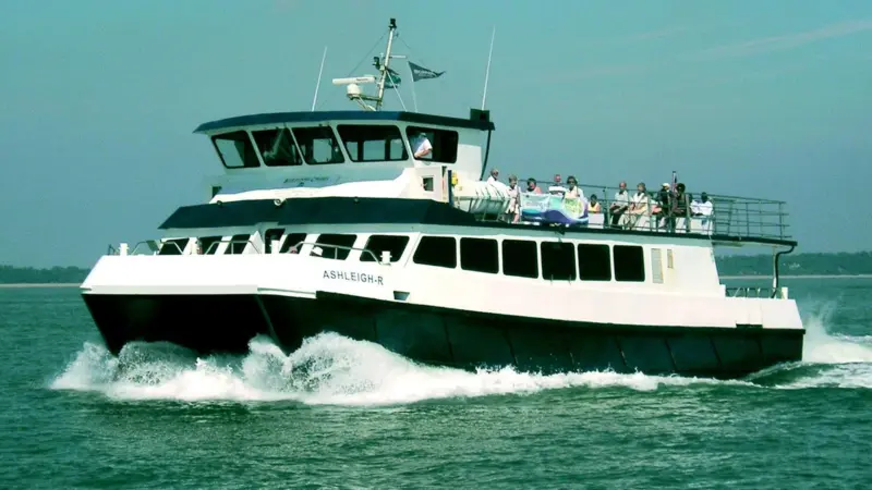 Ashleigh R will host trade association functions on the floating pontoon at Seawork 2006.