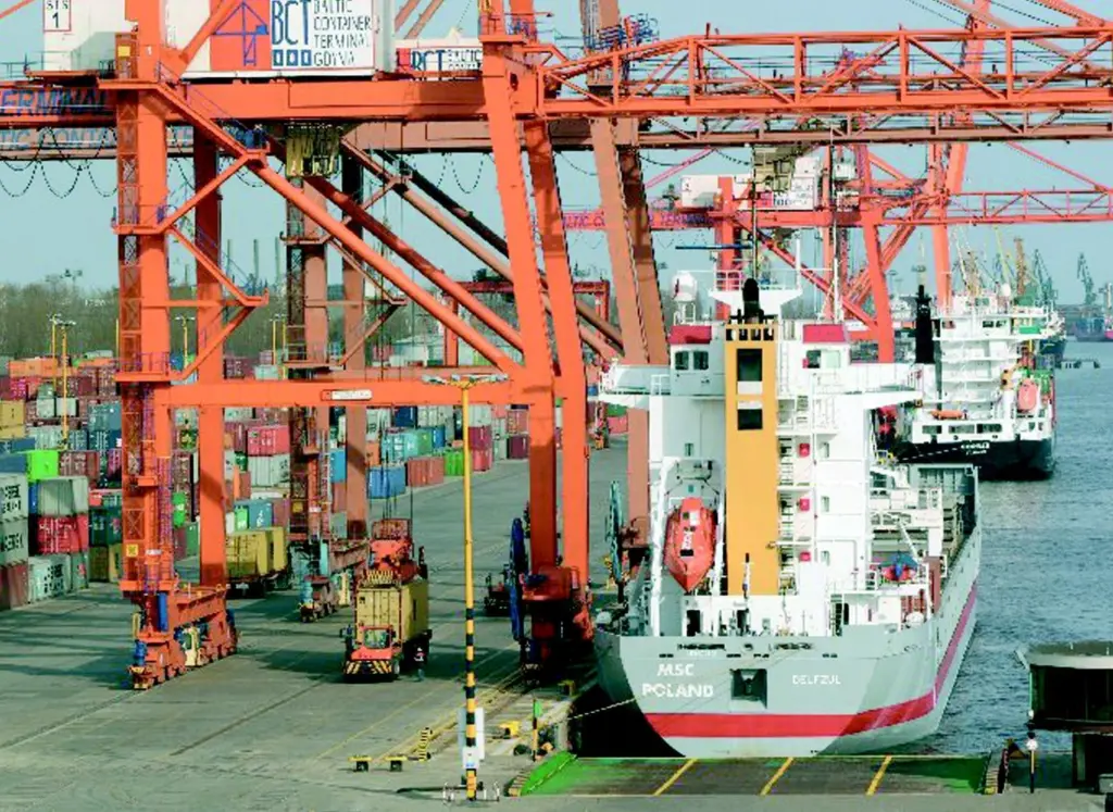 Baltic Container Terminal has the unusual policy of assembling its own cranes.