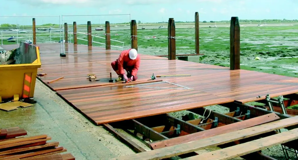 Seaboard has constructed a 200m2 hardwood deck stage at the Emsworth Sailing Club.