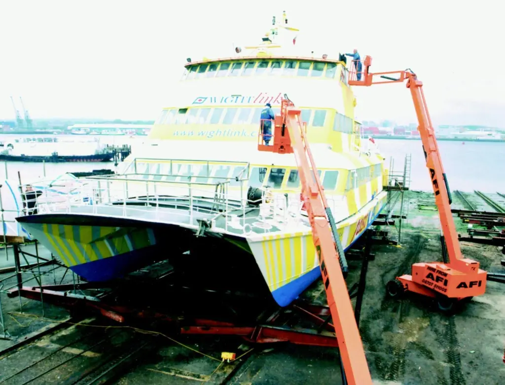 Muhlhan Surface Protection Ltd used boom lifts from the AFI fleet to work on Wightlinks passenger catamaran.
