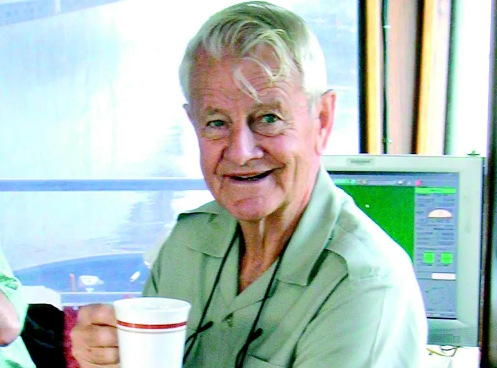 Captain Arthur Naismith as many tug skippers will know him.