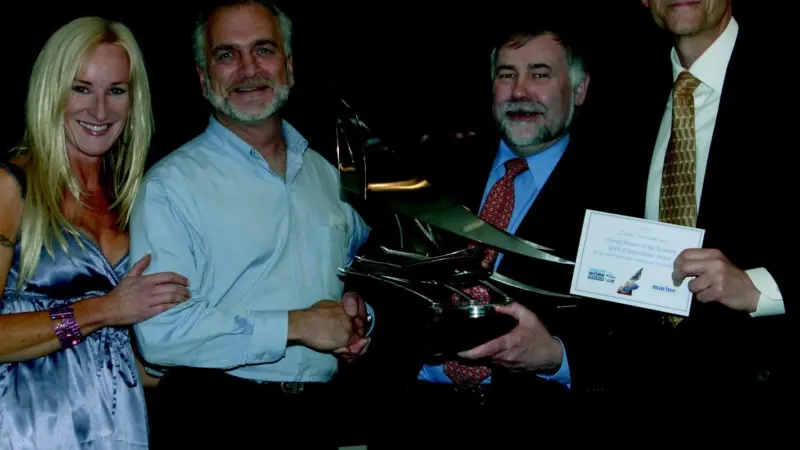 Zodiac Boats receives the Spirit of Innovation Award at the Seawork 2006 Gala Dinner.