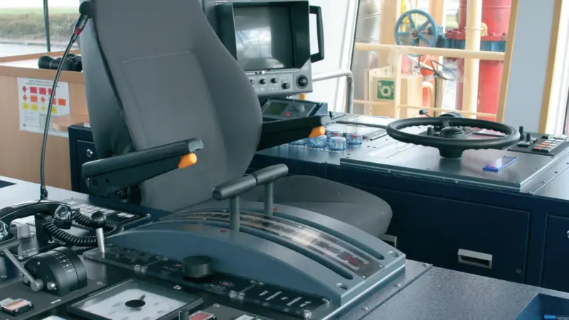 The tug master has a comfortable control position with a good view fore and aft