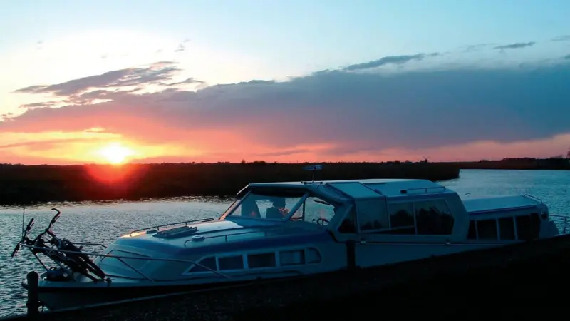 00_40349_Cost_of_dredging_the_Broads
