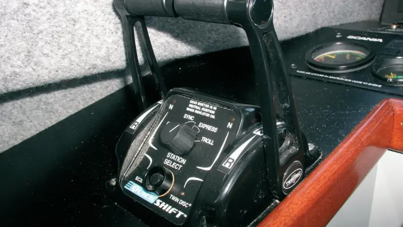 The 'Quick Shift' gear selector close up.