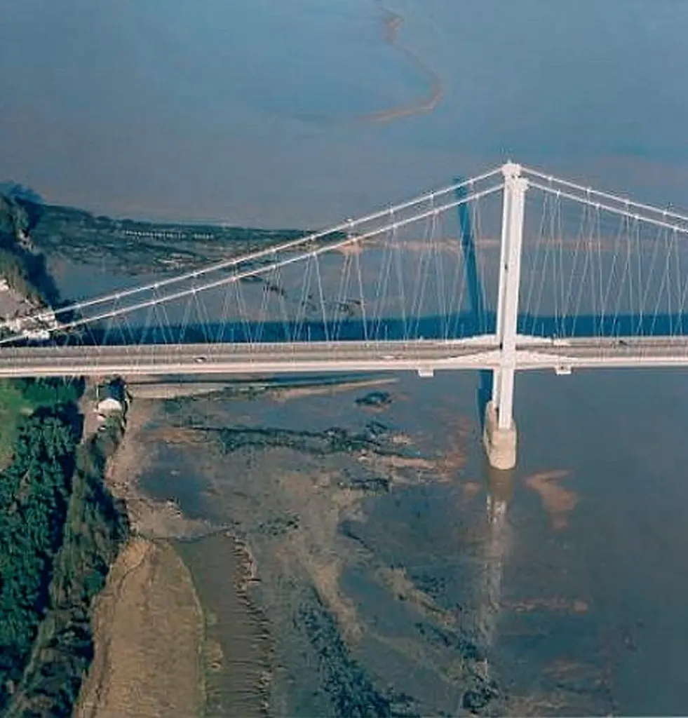 00_40127_The_Severn_Estuary