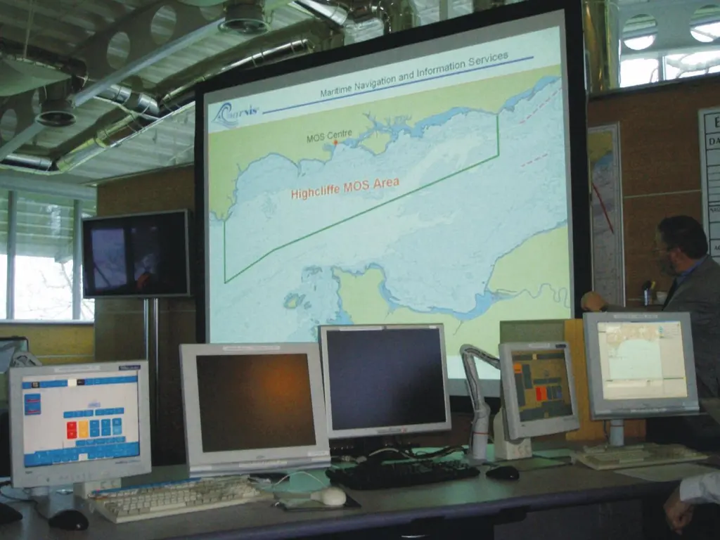 00_40565_MAR_NavComms_Kongsberg