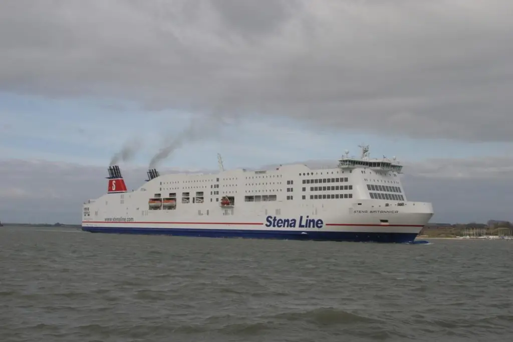 00_38526_01_Ferries_Ewens