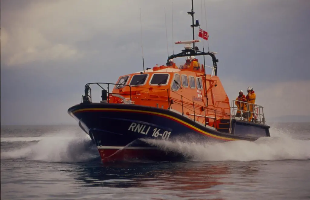 00_42708_04_News_RNLI_Peter_Barker