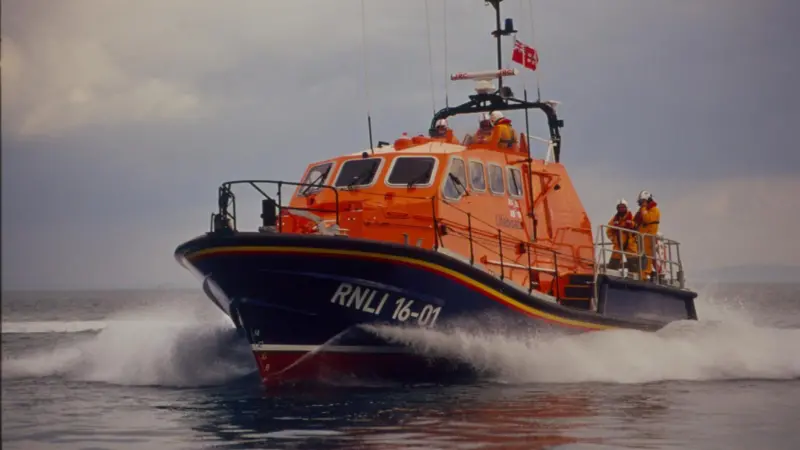 00_42708_04_News_RNLI_Peter_Barker