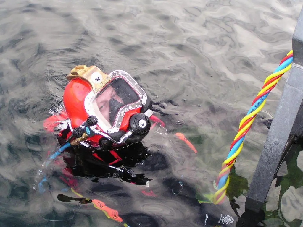 00_38843_MAY_Seawork_Update_Apeks