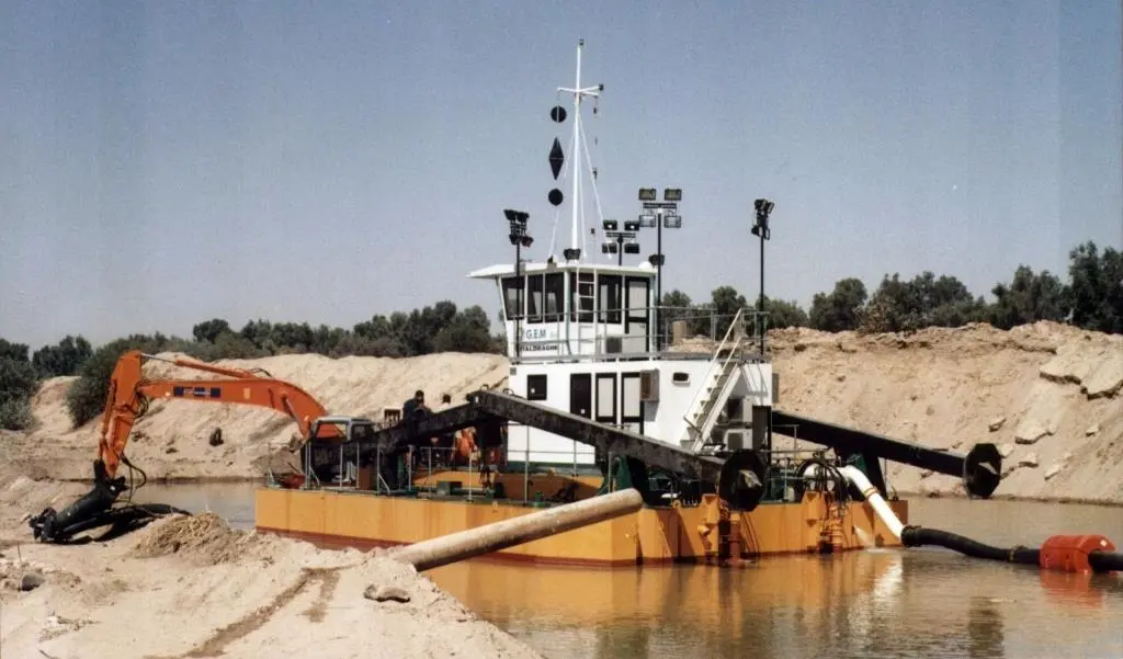 00_39468_JUNE_Dredging_Italy