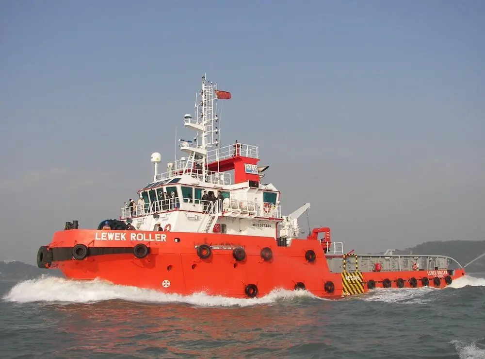 00_41872_Boatbuild_Lewek