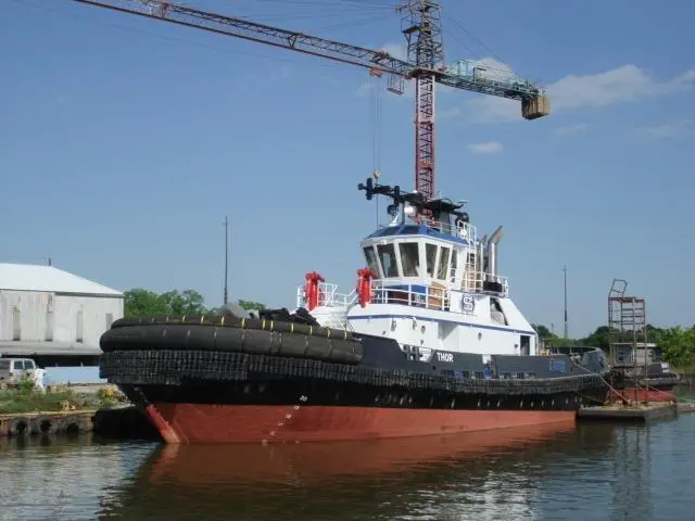 00_41874_Boatbuild_Bay-Houston