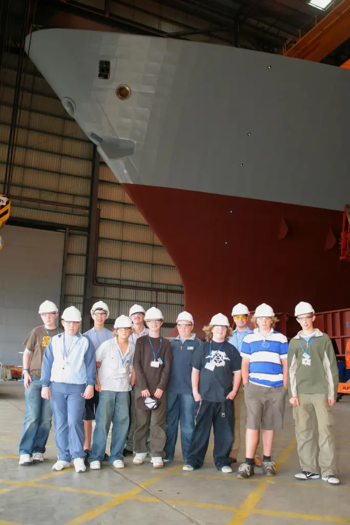 00_42410_News_Engineers