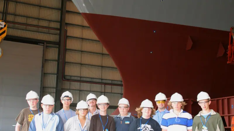 00_42410_News_Engineers