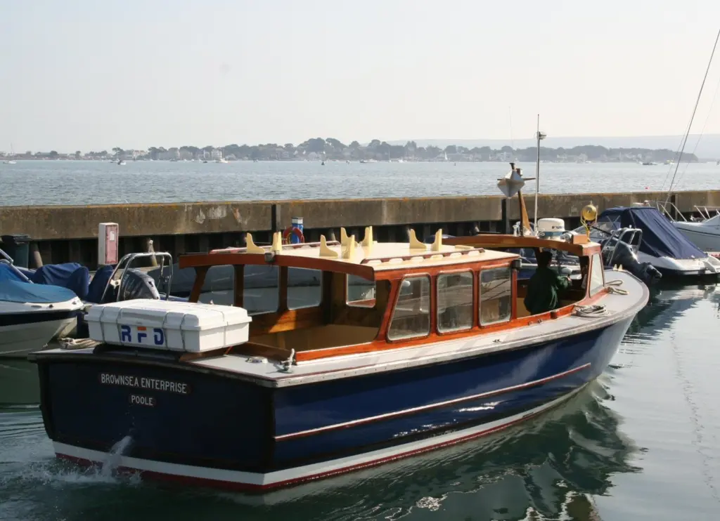 00_41465_03_Repair_Brownsea