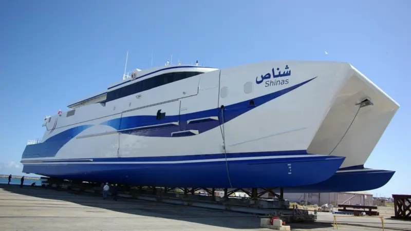 00_38552_FERRIES_and_SS_AUSTAL