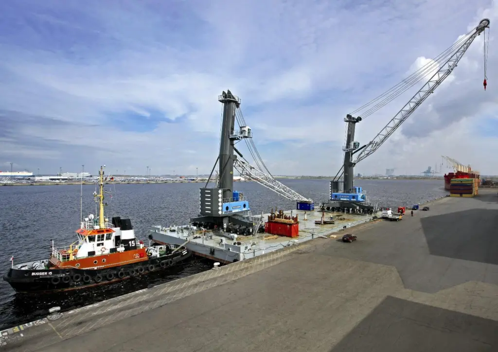 00_39164_DELG_Liebherr