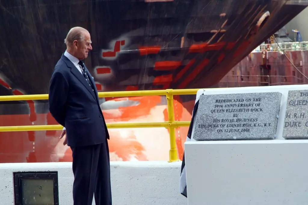 00_41530_Repair_Prince_Philip