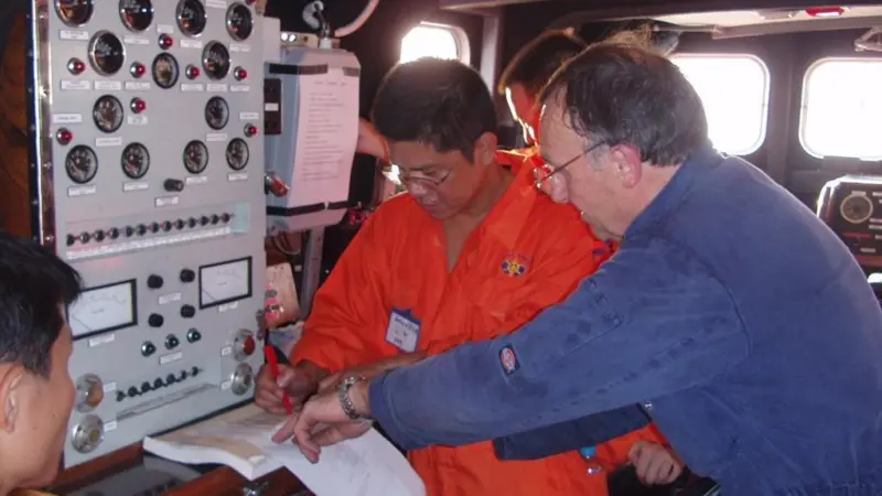 00_42679_News_RNLI_Barker