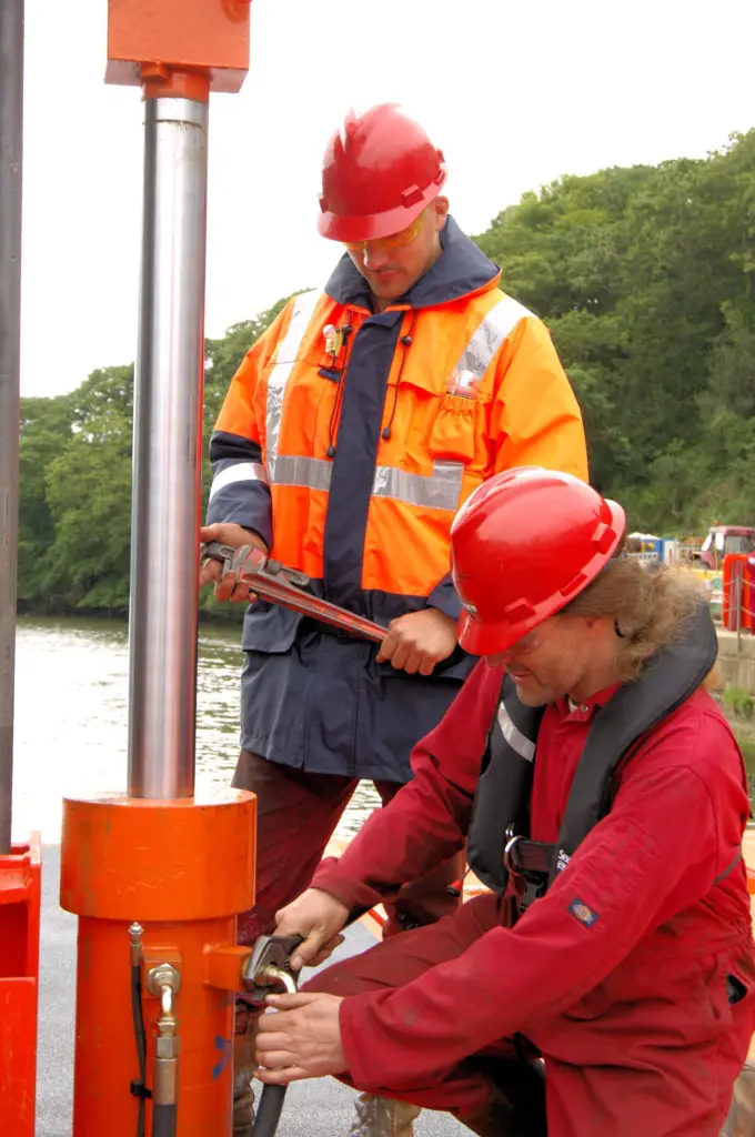 00_38902_Seawork_SeaSafe