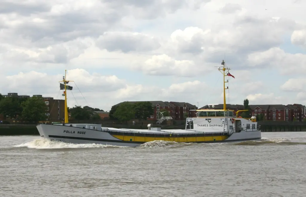 00_42512_05_News_Cargo_Graeme