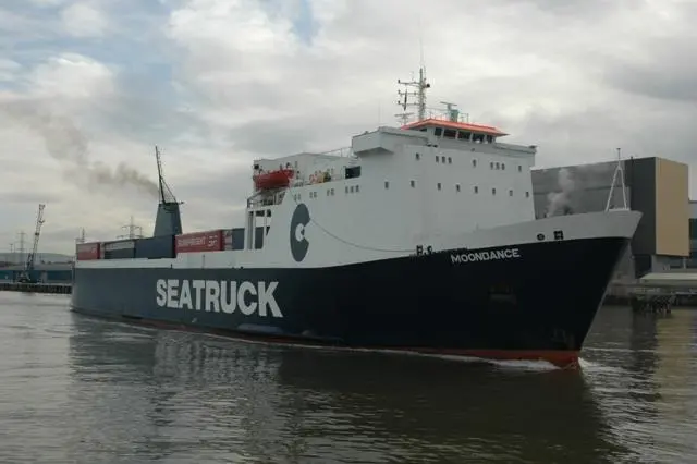 00_38530_02_Ferries_and_SS_Seatruck