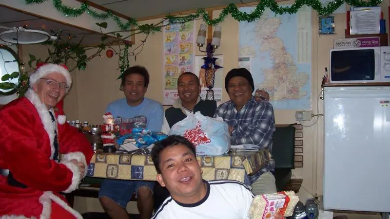 00_42794_MJ_Newsletter_4-12-08_Sailors