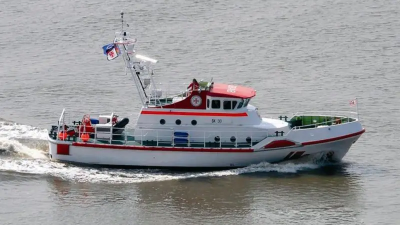 00_42803_03_News_Rescue_Boat_Tom