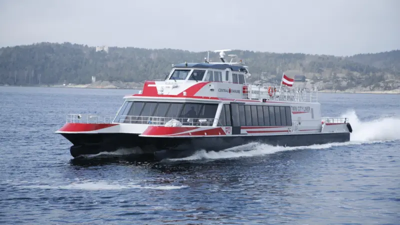 00_42761_05_News_Danube_Tom