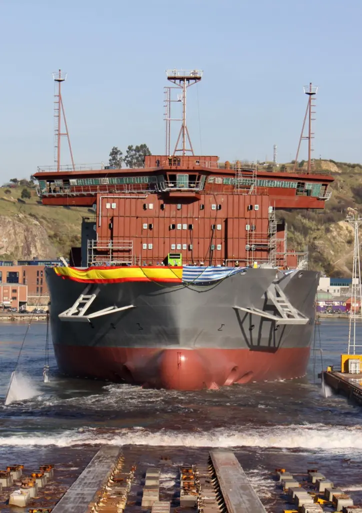 00_42422_Apr_shipshot