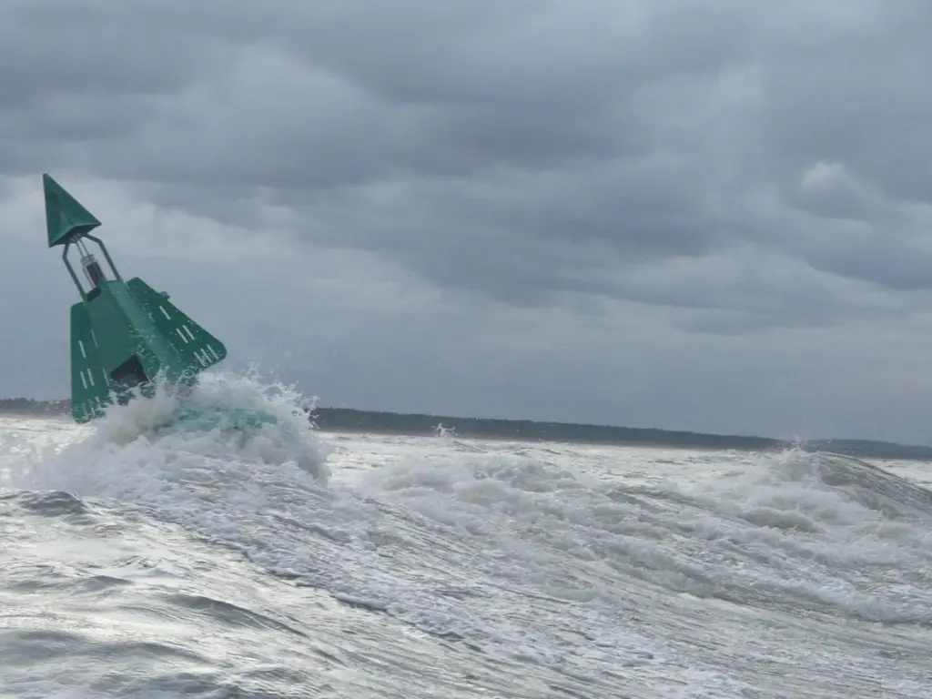 00_40497_02_Navaids_Hydrosphere_Stevie