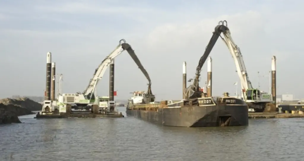 00_39480_05_Dredging_Reson