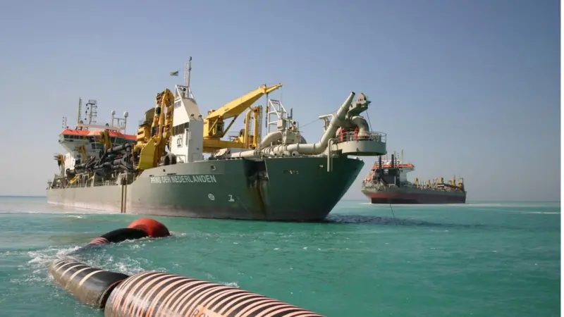 00_39544_JULY_Dredging_CEDA