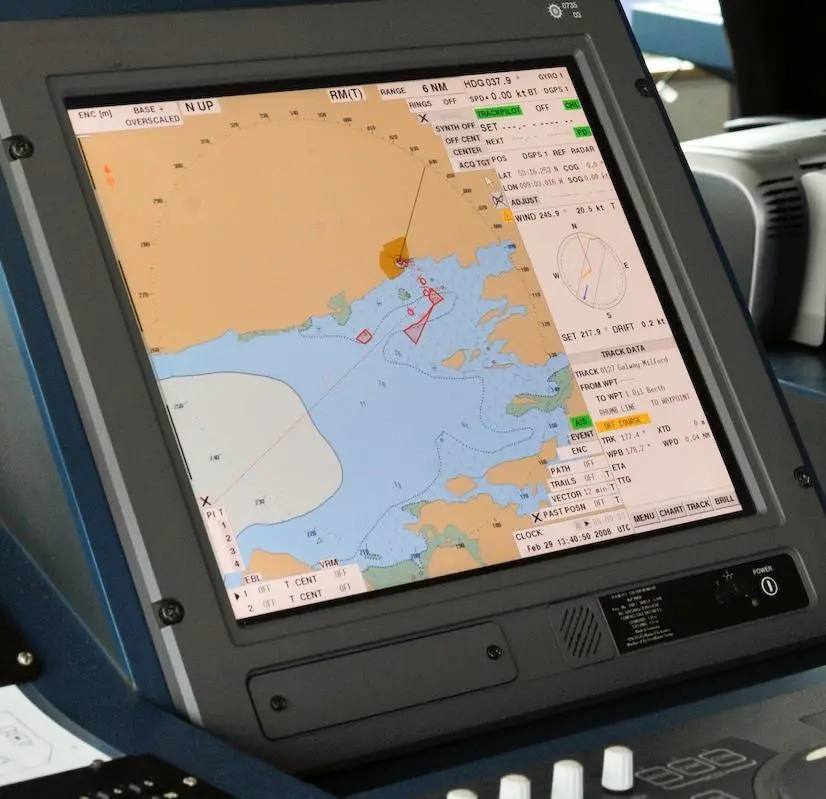 00_40585_06_NavComms_Transas