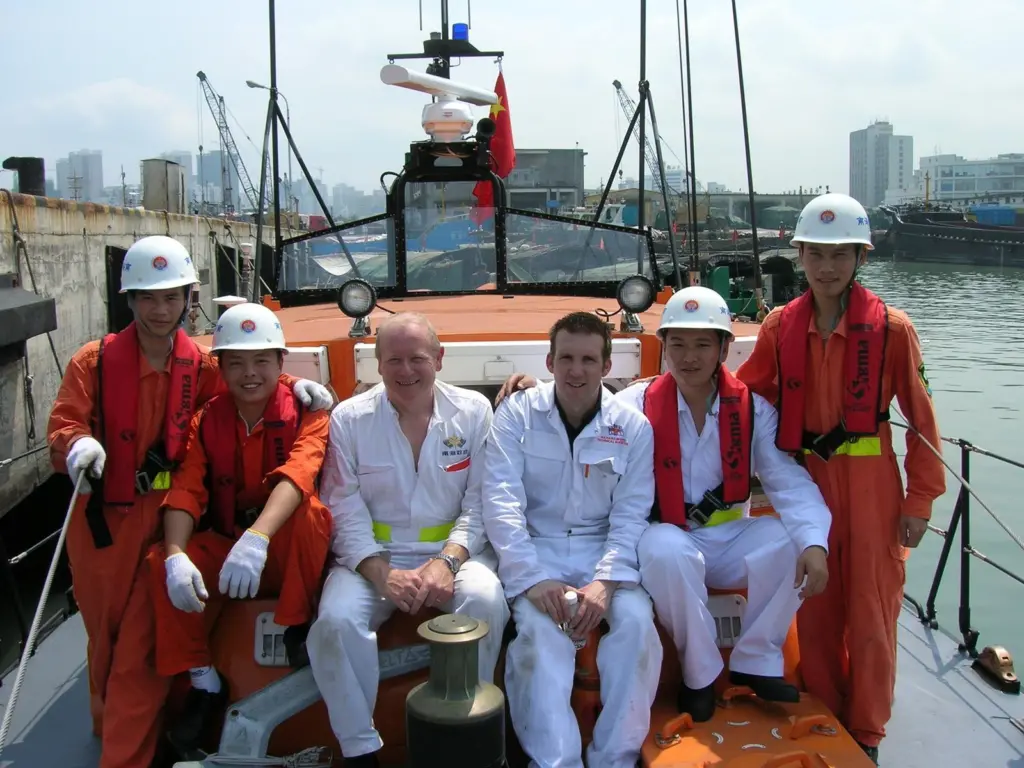 00_42569_JULY_News_RNLI_Barker
