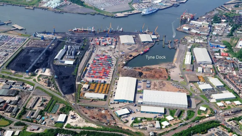 00_39580_OCT_Dredging_Tyne