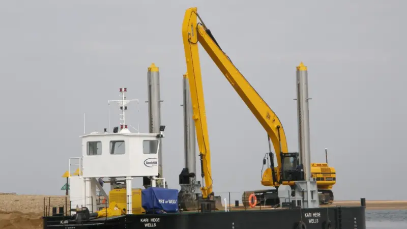00_39581_OCT_Dredging_Wells_Serena